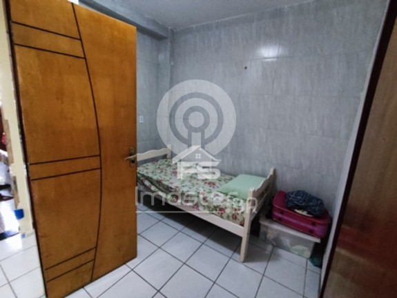 Imagem Casa com 4 Quartos à Venda, 160 m² em Timbó - Maracanaú