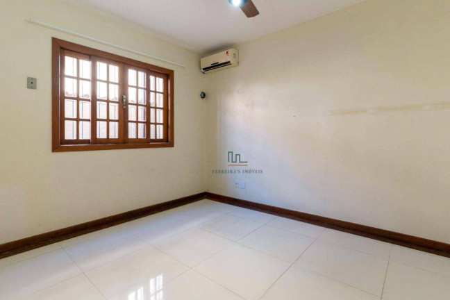 Imagem Casa com 3 Quartos à Venda, 405 m² em Itaipu - Niterói