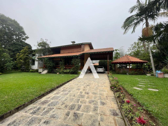 Imagem Casa com 5 Quartos à Venda, 350 m² em Iucas - Teresópolis