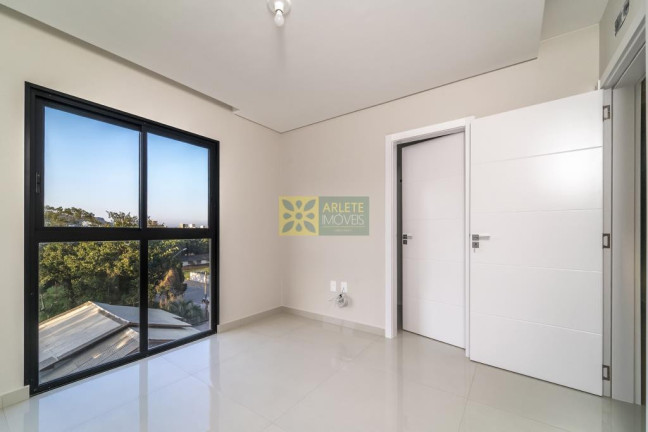 Imagem Cobertura com 3 Quartos à Venda, 151 m² em Mariscal - Bombinhas
