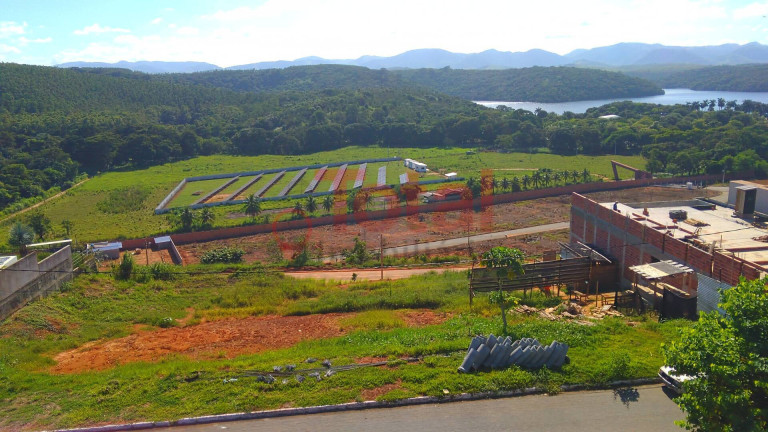 Imagem Terreno à Venda, 700 m² em Caratinga