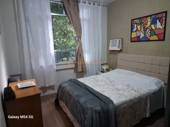Imagem Apartamento com 4 Quartos à Venda, 110 m² em Tijuca - Rio De Janeiro Imagem Apartamento com 4 Quartos à Venda, 110 m² em Tijuca - Rio De Janeiro