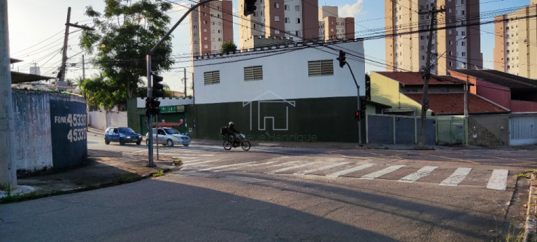Imagem Casa com 2 Quartos à Venda, 318 m² em Cidade Nova - Jundiaí