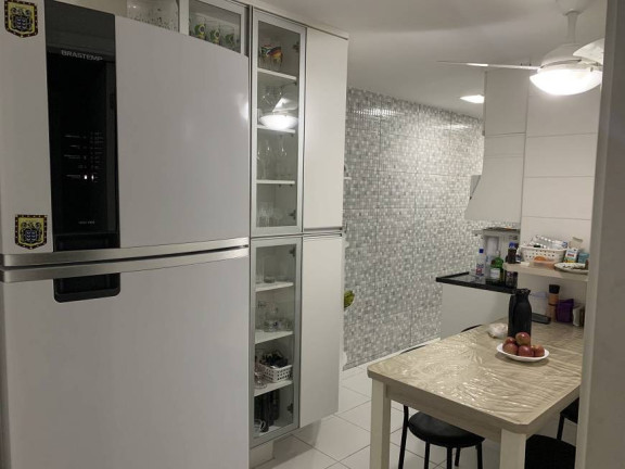 Imagem Apartamento com 4 Quartos à Venda, 140 m² em Icaraí - Niterói