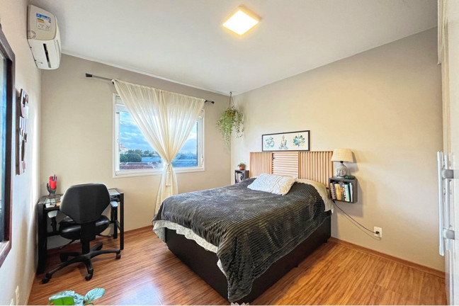 Imagem Apartamento com 3 Quartos à Venda, 82 m² em Santana - Porto Alegre