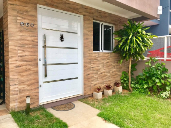 Imagem Imóvel com 3 Quartos à Venda, 30 m² em Alto Petrópolis - Porto Alegre Imagem Imóvel com 3 Quartos à Venda, 30 m² em Alto Petrópolis - Porto Alegre