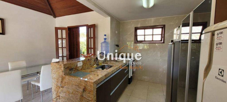 Imagem Casa com 4 Quartos à Venda, 110 m² em São José - Armação Dos Búzios