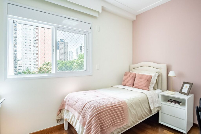 Imagem Imóvel com 4 Quartos à Venda,  em Moema - São Paulo