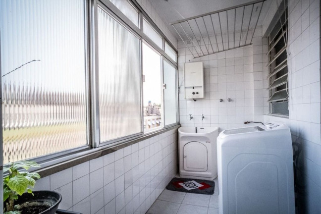 Imagem Imóvel com 3 Quartos à Venda, 141 m² em Menino Deus - Porto Alegre Imagem Imóvel com 3 Quartos à Venda, 141 m² em Menino Deus - Porto Alegre