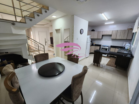 Imagem Casa com 3 Quartos à Venda, 126 m² em Boqueirão - Curitiba Imagem Casa com 3 Quartos à Venda, 126 m² em Boqueirão - Curitiba