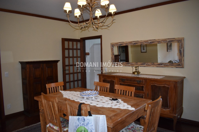 Imagem Imóvel com 3 Quartos à Venda, 117 m² em Região De Capivari - Campos Do Jordão Imagem Imóvel com 3 Quartos à Venda, 117 m² em Região De Capivari - Campos Do Jordão