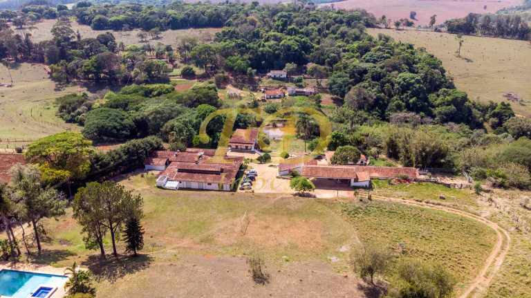 Imagem Chácara com 14 Quartos à Venda, em Jardim América - Bragança Paulista Imagem Chácara com 14 Quartos à Venda, em Jardim América - Bragança Paulista