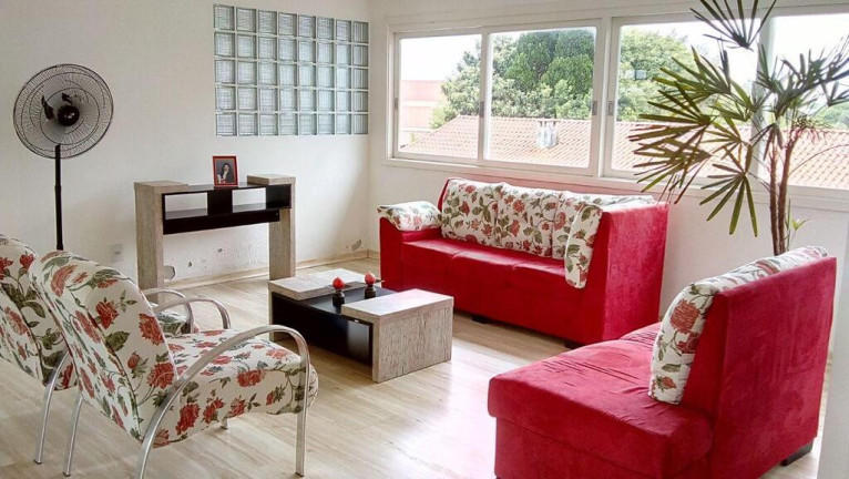 Imagem Casa com 3 Quartos à Venda, 460 m² em Centro - Barra Do Ribeiro