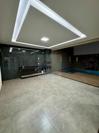 Imagem Casa com 3 Quartos à Venda, 215 m² em Residencial Itália - Goiânia