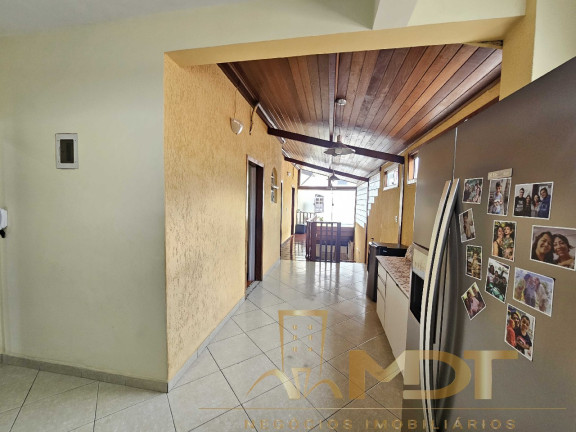 Imagem Casa com 4 Quartos à Venda, 145 m² em Santa Amélia - Belo Horizonte