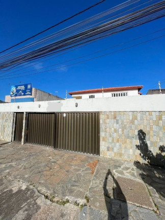 Casa com 4 Quartos à Venda, 568 m² em Coroa Do Meio - Aracaju