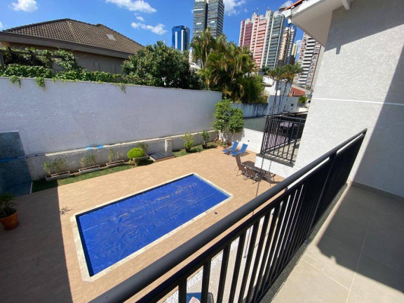 Imagem Casa com 4 Quartos à Venda, 305 m² em Alphaville Residencial Dois - Barueri Imagem Casa com 4 Quartos à Venda, 305 m² em Alphaville Residencial Dois - Barueri