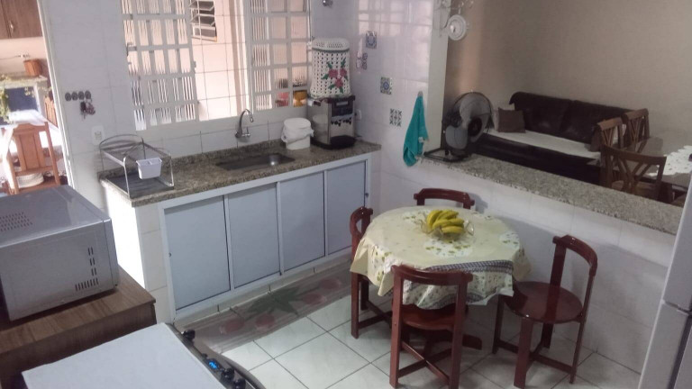 Imagem Casa com 3 Quartos à Venda, 142 m² em Centro - Boituva