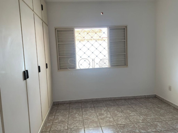 Imagem Casa com 2 Quartos à Venda, 470 m² em Jardim Viaduto (vila Xavier) - Araraquara Imagem Casa com 2 Quartos à Venda, 470 m² em Jardim Viaduto (vila Xavier) - Araraquara
