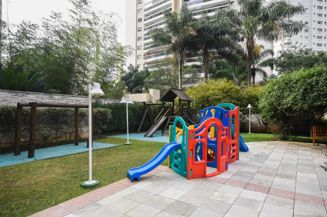 Imagem Imóvel com 3 Quartos à Venda, 193 m² em Vila Suzana - São Paulo Imagem Imóvel com 3 Quartos à Venda, 193 m² em Vila Suzana - São Paulo