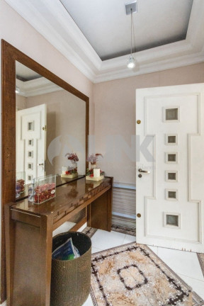 Imagem Casa com 3 Quartos à Venda, 285 m² em Jardim Itu - Porto Alegre Imagem Casa com 3 Quartos à Venda, 285 m² em Jardim Itu - Porto Alegre