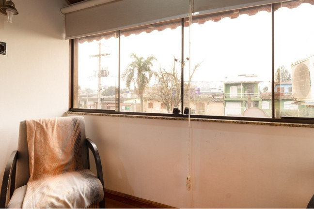 Imagem Casa com 3 Quartos à Venda, 190 m² em Rubem Berta - Porto Alegre