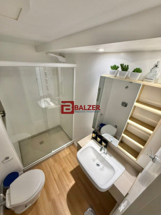 Imagem Apartamento com 2 Quartos à Venda, 71 m² em Centro - Florianópolis Imagem Apartamento com 2 Quartos à Venda, 71 m² em Centro - Florianópolis