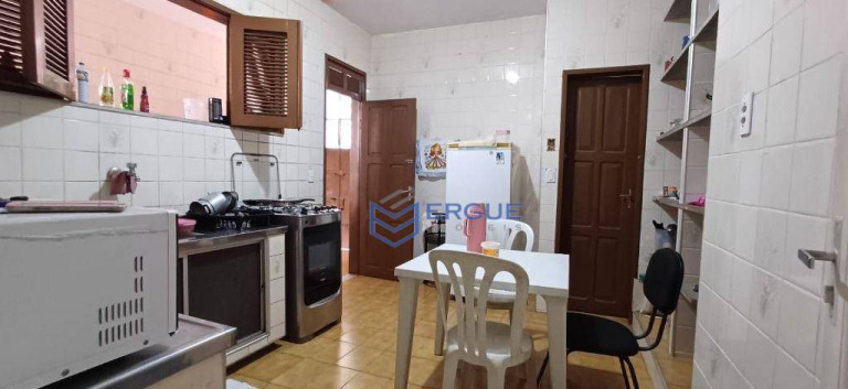 Imagem Casa com 3 Quartos à Venda, 169 m² em Maraponga - Fortaleza