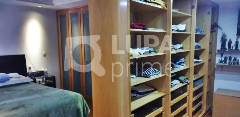 Imagem Apartamento com 3 Quartos à Venda, 213 m² em água Fria - São Paulo Imagem Apartamento com 3 Quartos à Venda, 213 m² em água Fria - São Paulo