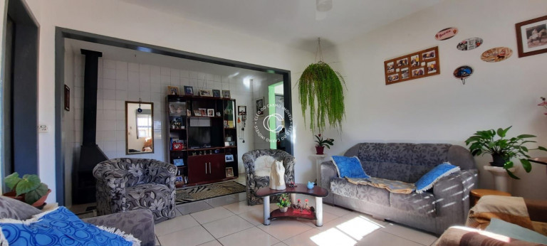 Imagem Casa com 3 Quartos à Venda, 169 m² em Dom Antônio Reis - Santa Maria Imagem Casa com 3 Quartos à Venda, 169 m² em Dom Antônio Reis - Santa Maria