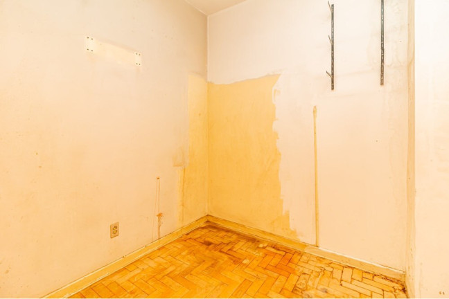 Imagem Apartamento com 3 Quartos à Venda, 149 m² em Centro Histórico - Porto Alegre Imagem Apartamento com 3 Quartos à Venda, 149 m² em Centro Histórico - Porto Alegre