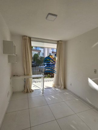 Imagem Imóvel com 3 Quartos à Venda, 89 m² em Buraquinho - Salvador Imagem Imóvel com 3 Quartos à Venda, 89 m² em Buraquinho - Salvador