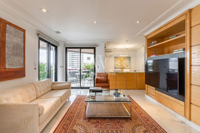 Imóvel com 3 Quartos à Venda, 107 m² em Moema - São Paulo