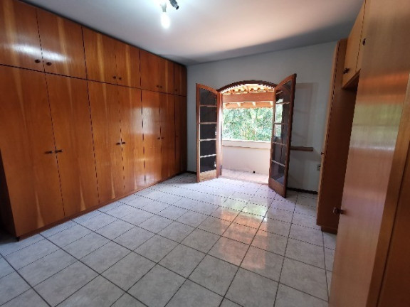 Casa com 3 Quartos para Alugar ou Temporada, 234 m² em Vila Isabel Eber - Jundiaí