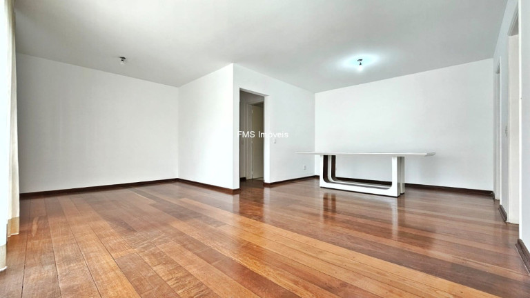 Imagem Imóvel com 3 Quartos à Venda, 122 m² em Morumbi - São Paulo Imagem Imóvel com 3 Quartos à Venda, 122 m² em Morumbi - São Paulo