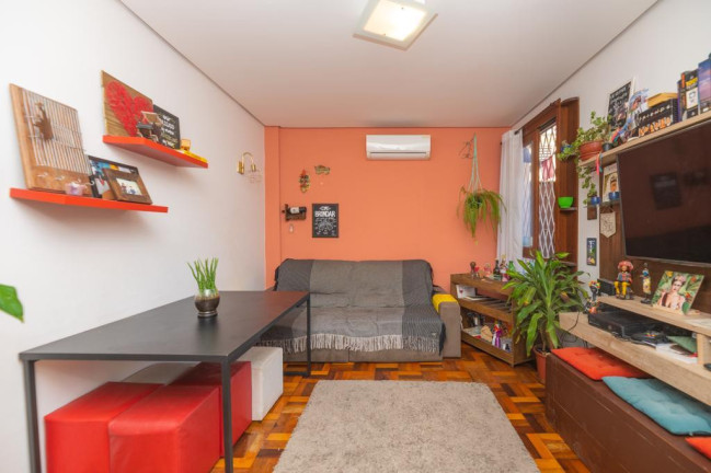 Imagem Imóvel com 2 Quartos à Venda, em Cidade Baixa - Porto Alegre Imagem Imóvel com 2 Quartos à Venda, em Cidade Baixa - Porto Alegre