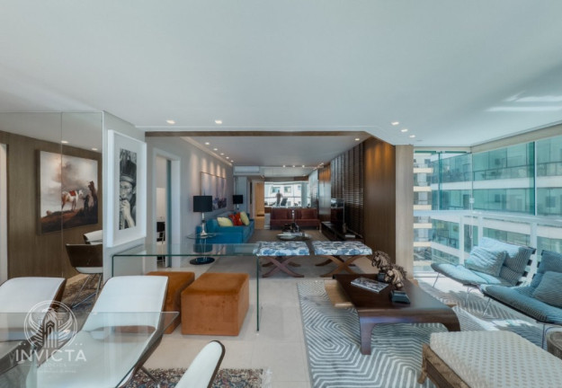 Imagem Apartamento com 3 Quartos à Venda, 156 m² em Centro - Balneário Camboriú Imagem Apartamento com 3 Quartos à Venda, 156 m² em Centro - Balneário Camboriú
