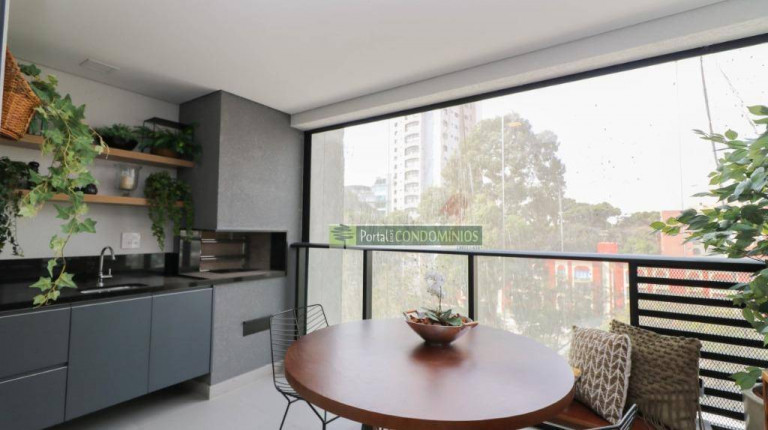Imagem Apartamento com 2 Quartos à Venda, 72 m² em Cabral - Curitiba Imagem Apartamento com 2 Quartos à Venda, 72 m² em Cabral - Curitiba
