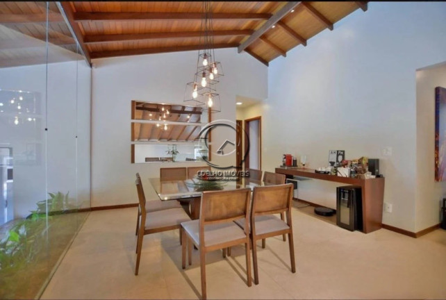 Imagem Casa com 4 Quartos à Venda, 368 m² em Lago Norte - Brasília