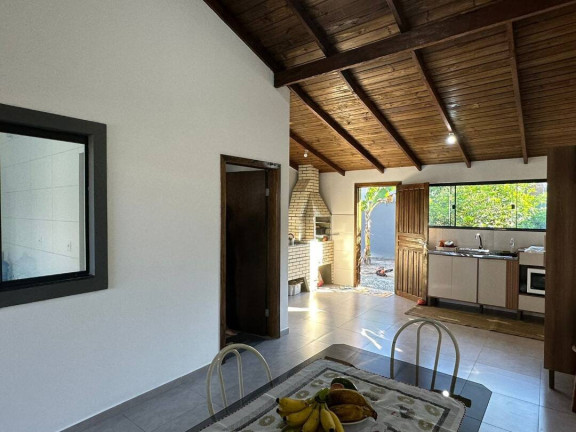 Imagem Casa com 3 Quartos à Venda, 130 m² em Centro - Balneário Barra Do Sul Imagem Casa com 3 Quartos à Venda, 130 m² em Centro - Balneário Barra Do Sul