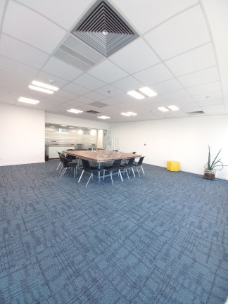 Imagem Sala Comercial para Alugar, 1.000 m² em Alphaville Industrial - Barueri Imagem Sala Comercial para Alugar, 1.000 m² em Alphaville Industrial - Barueri