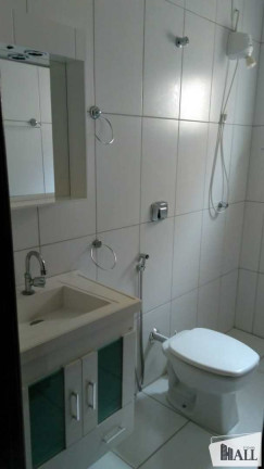 Imagem Casa com 3 Quartos à Venda, 213 m² em Parque Residencial Celina Dalul - Mirassol