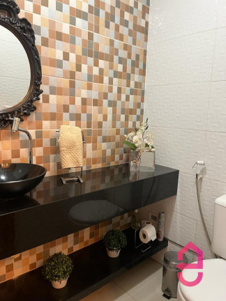 Imagem Casa de Condomínio com 3 Quartos à Venda,  em Parque Amazônia - Goiânia