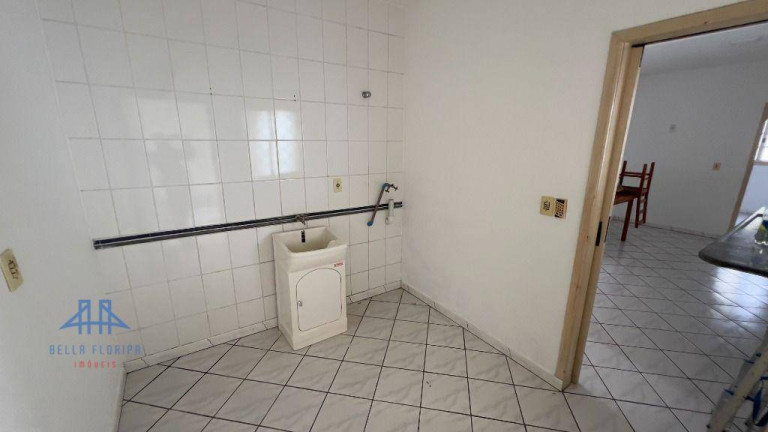 Imagem Casa com 3 Quartos para Alugar, 400 m² em Rio Tavares - Florianópolis Imagem Casa com 3 Quartos para Alugar, 400 m² em Rio Tavares - Florianópolis