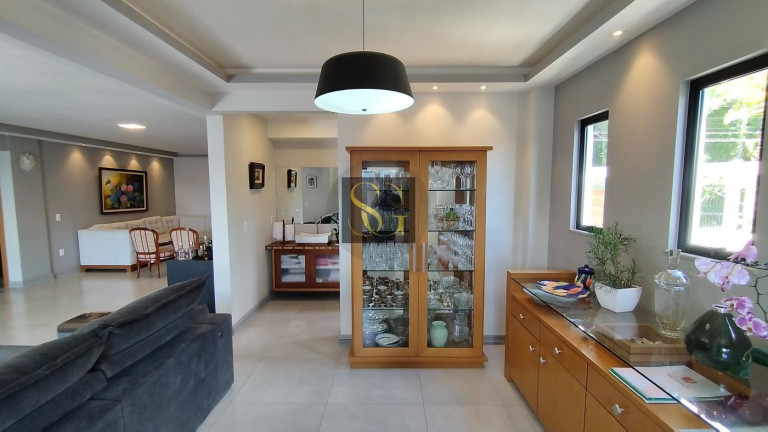 Imagem Casa com 3 Quartos à Venda, 682 m² em Parque Do Ingá - Teresópolis
