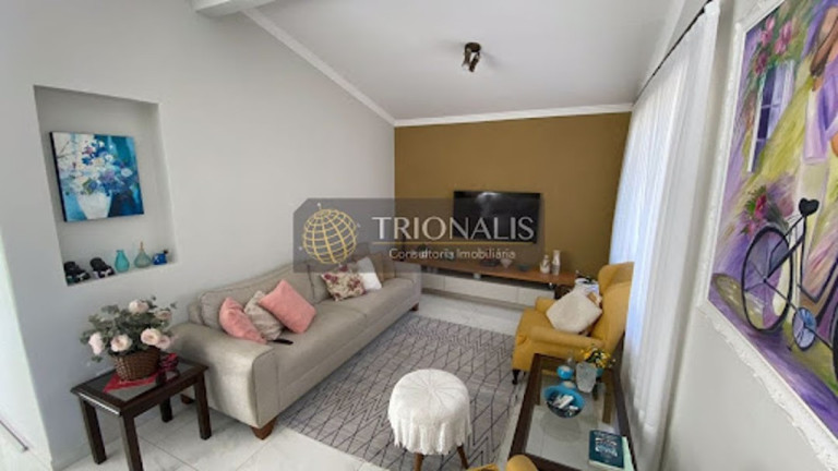 Imagem Casa com 3 Quartos à Venda, 161 m² em Vila Helena - Atibaia
