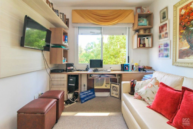 Imagem Imóvel com 2 Quartos à Venda, em Petrópolis - Porto Alegre Imagem Imóvel com 2 Quartos à Venda, em Petrópolis - Porto Alegre