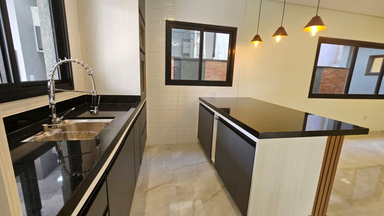 Imagem Sobrado com 3 Quartos à Venda, 174 m² em Cézar De Souza - Mogi Das Cruzes
