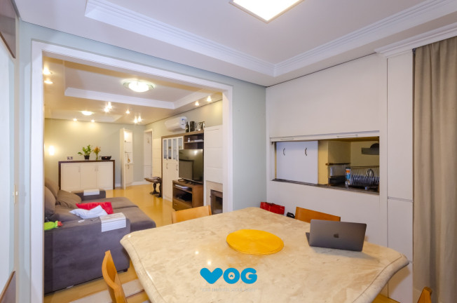 Imagem Imóvel com 3 Quartos à Venda, 105 m² em Rio Branco - Porto Alegre Imagem Imóvel com 3 Quartos à Venda, 105 m² em Rio Branco - Porto Alegre