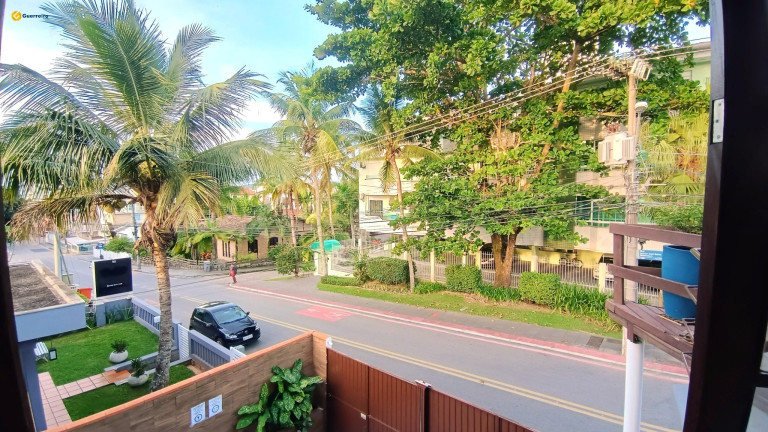 Imagem Imóvel com 14 Quartos à Venda, 390 m² em Canasvieiras - Florianópolis Imagem Imóvel com 14 Quartos à Venda, 390 m² em Canasvieiras - Florianópolis